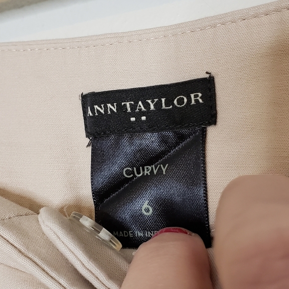 Ann Taylor Cotton Crop Pants Curvy Coastal Beige Office Preppy Summer Vacation - Picture 5 of 9